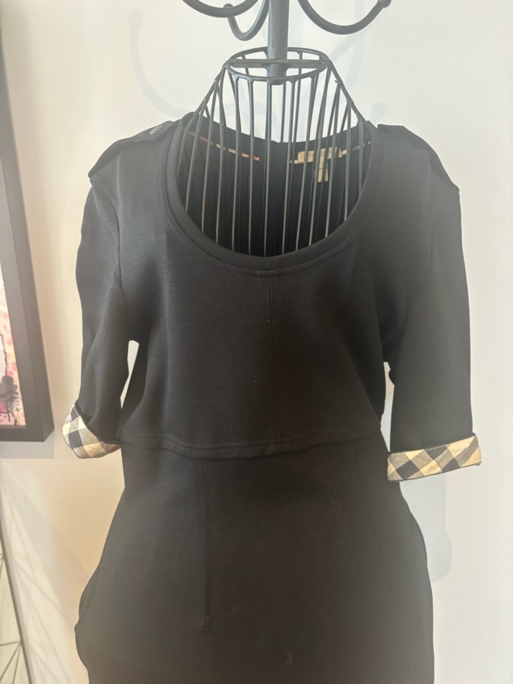 Burberry black wool Women's Dress with pockets, Burberry Check Cuff & back zip